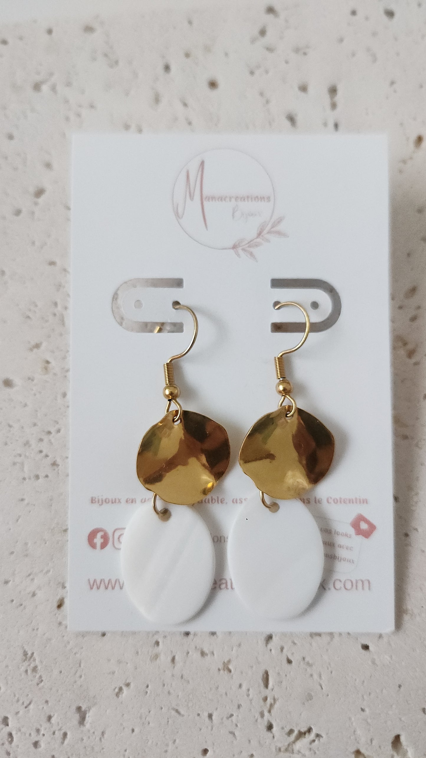 Boucles d'oreilles dorées