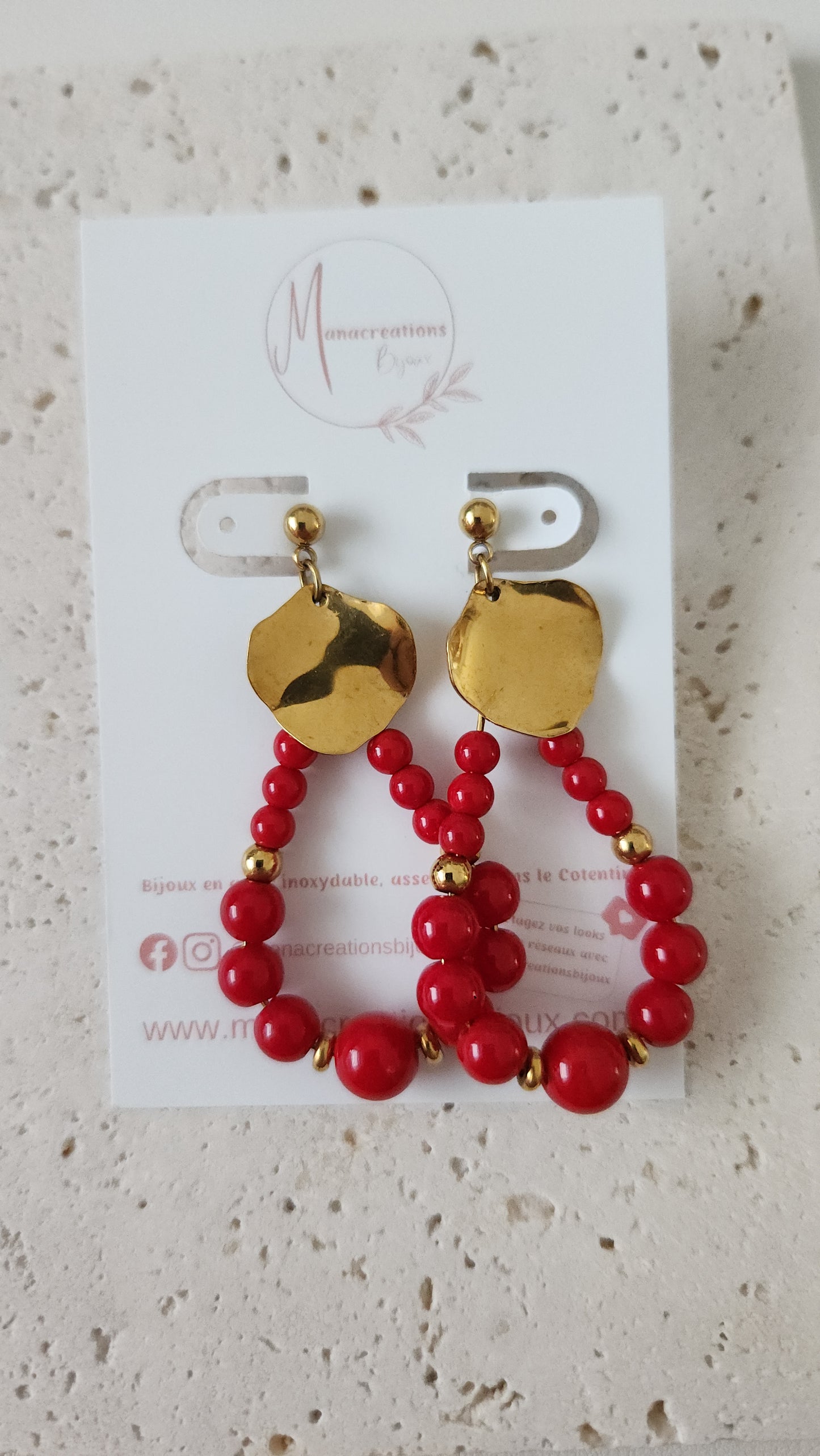 Boucles d'oreilles dorées perles