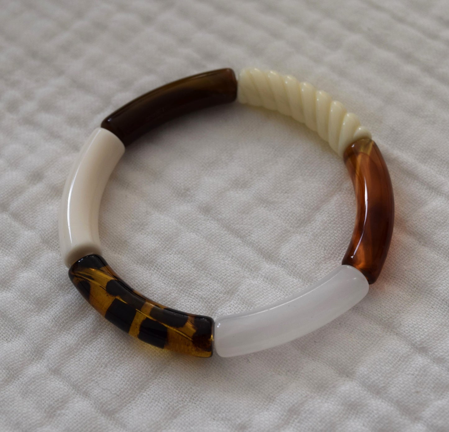 Bracelets joncs tons beige et écru