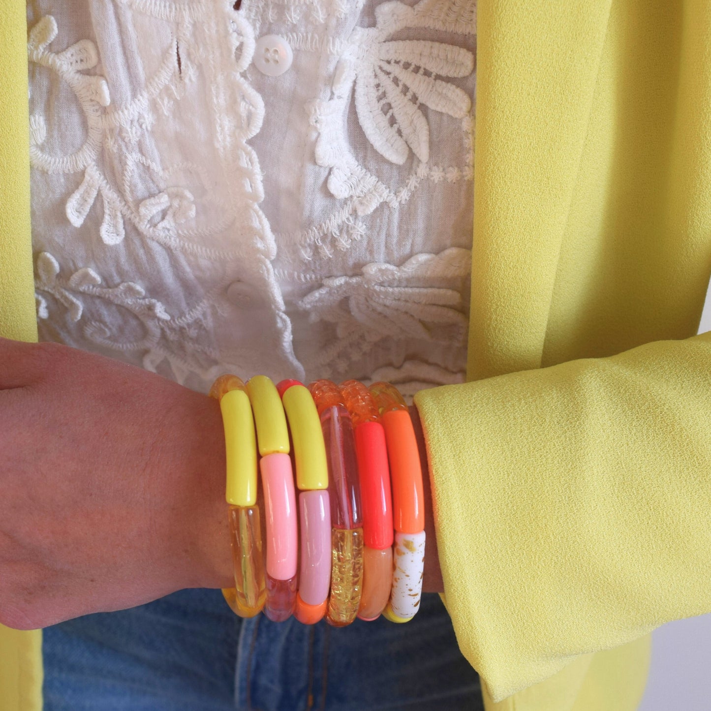 Bracelets joncs tons acidulés