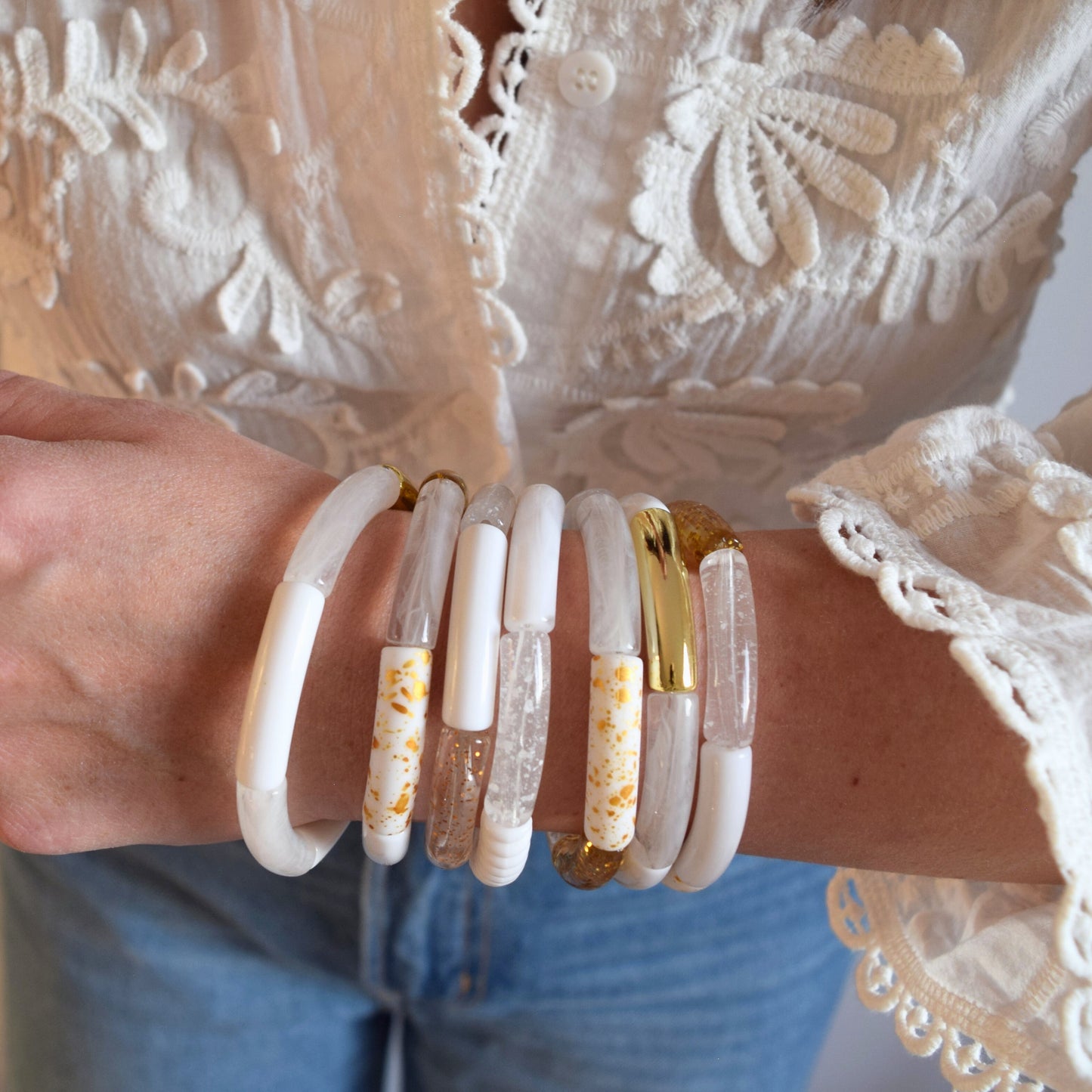 Bracelets élastiques tons blancs