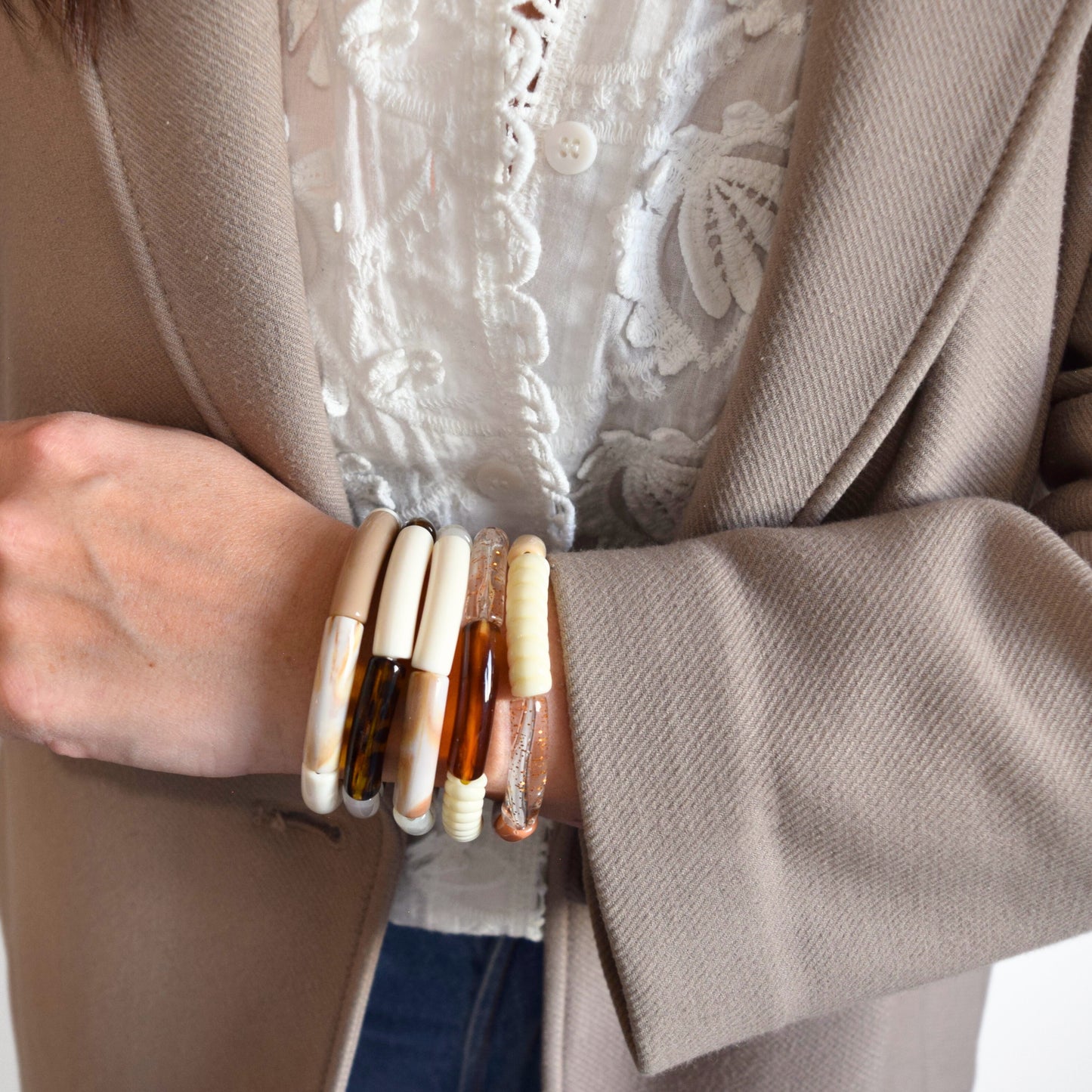 Bracelets joncs tons beige et écru