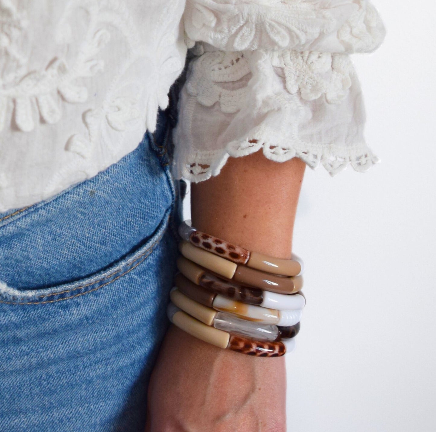 Bracelets joncs tons blancs et taupe