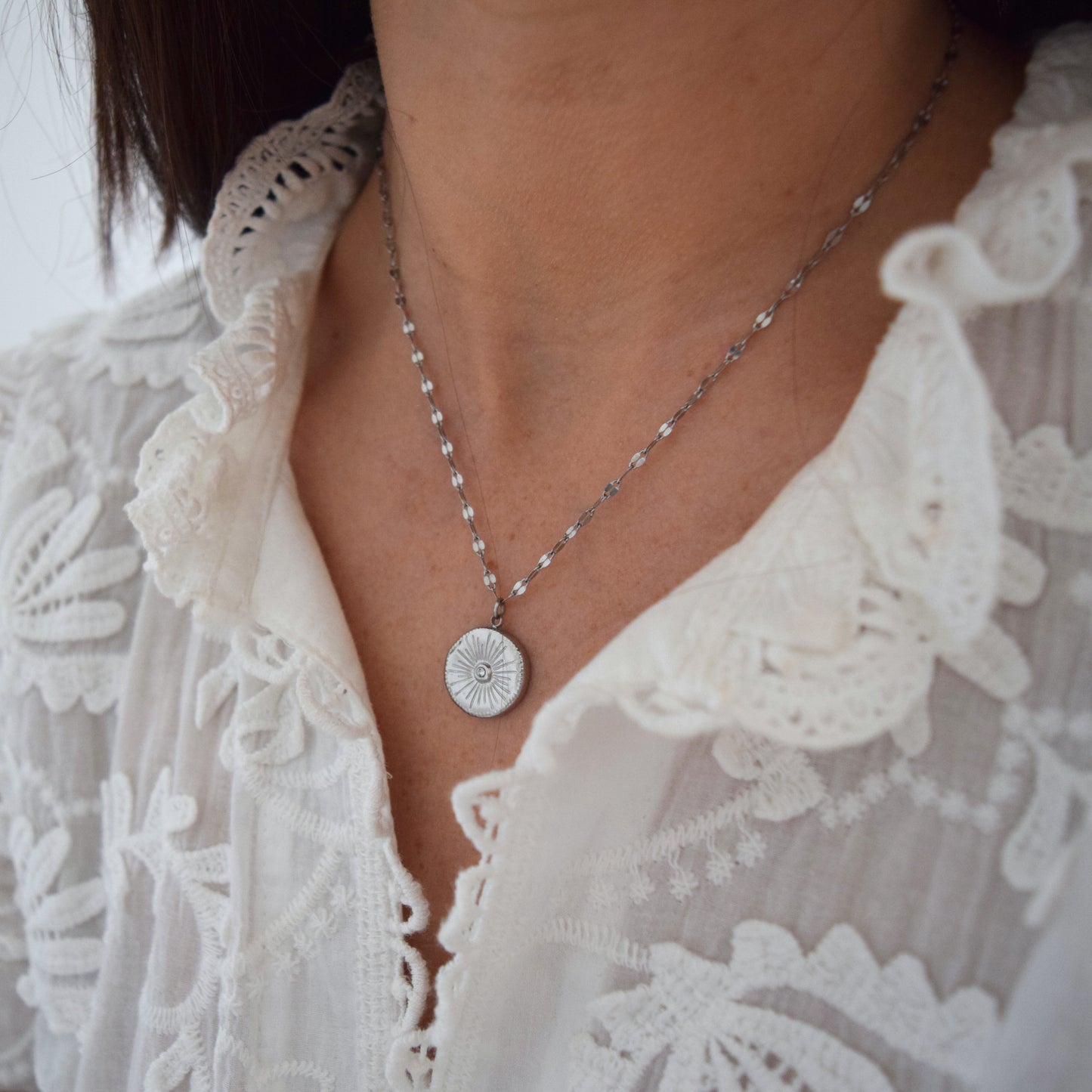 Collier Capri