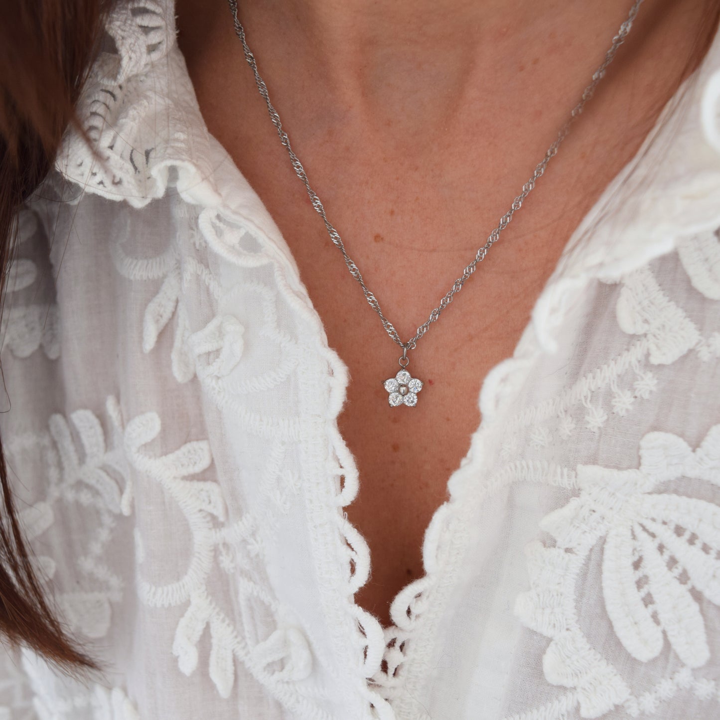 Collier Bloom