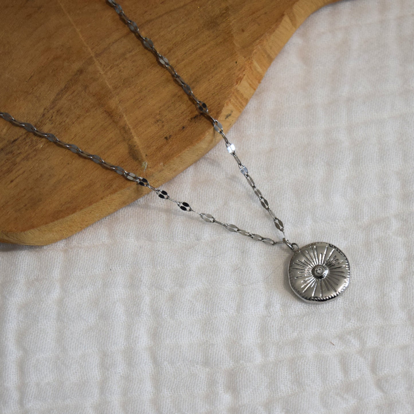 Collier Capri