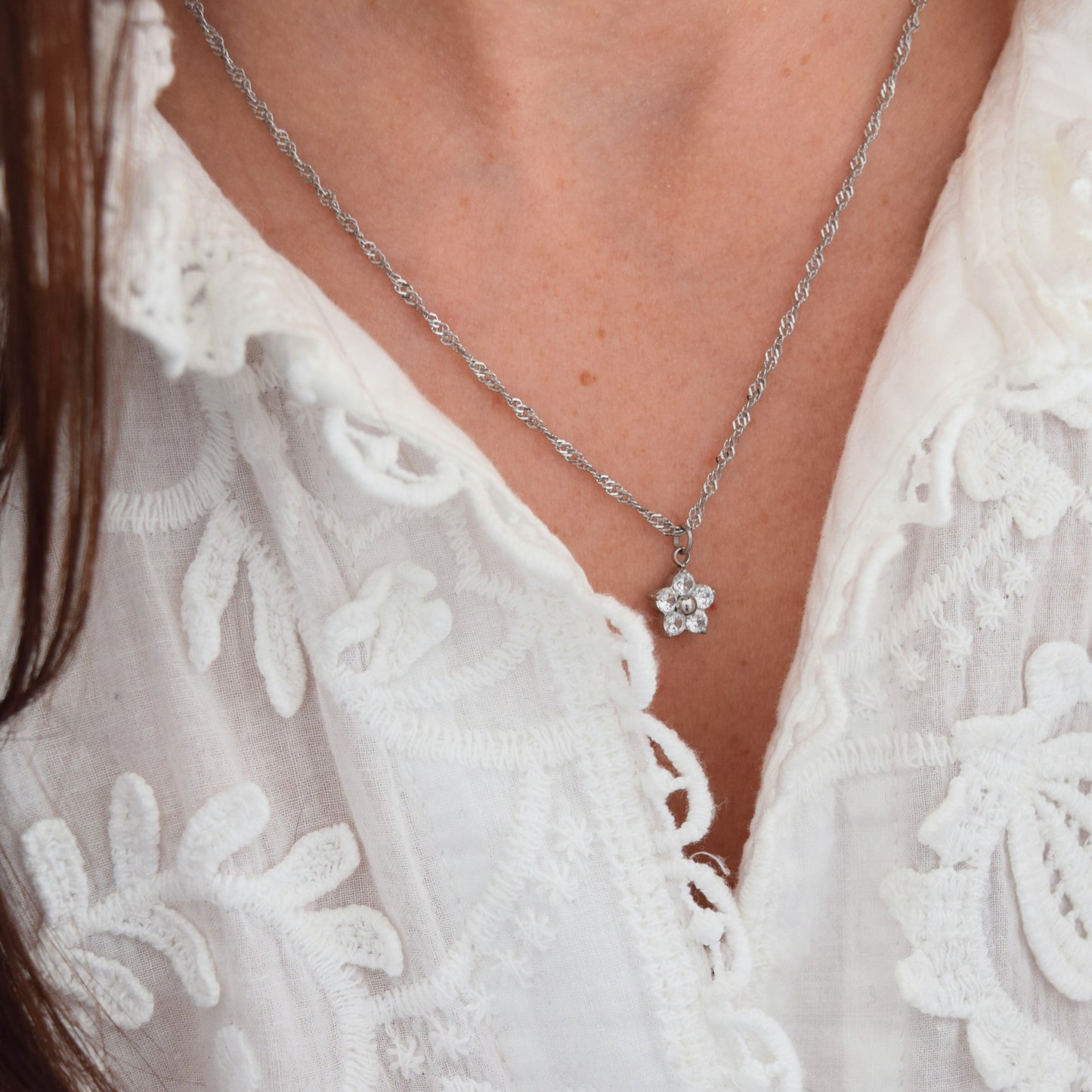 Collier Bloom