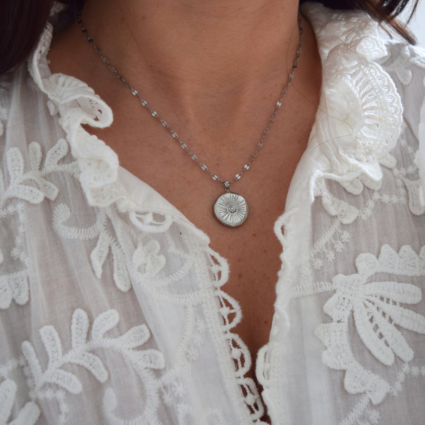 Collier Capri