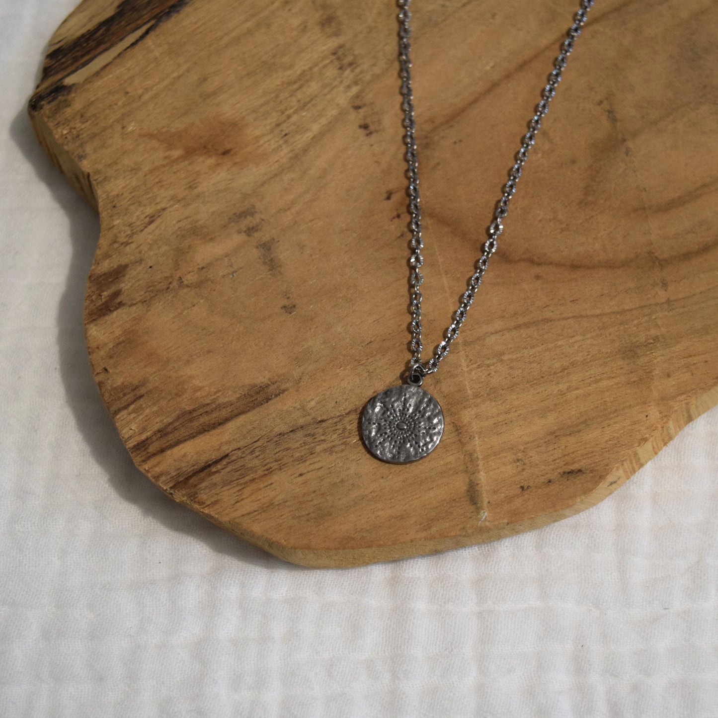 Collier Nora