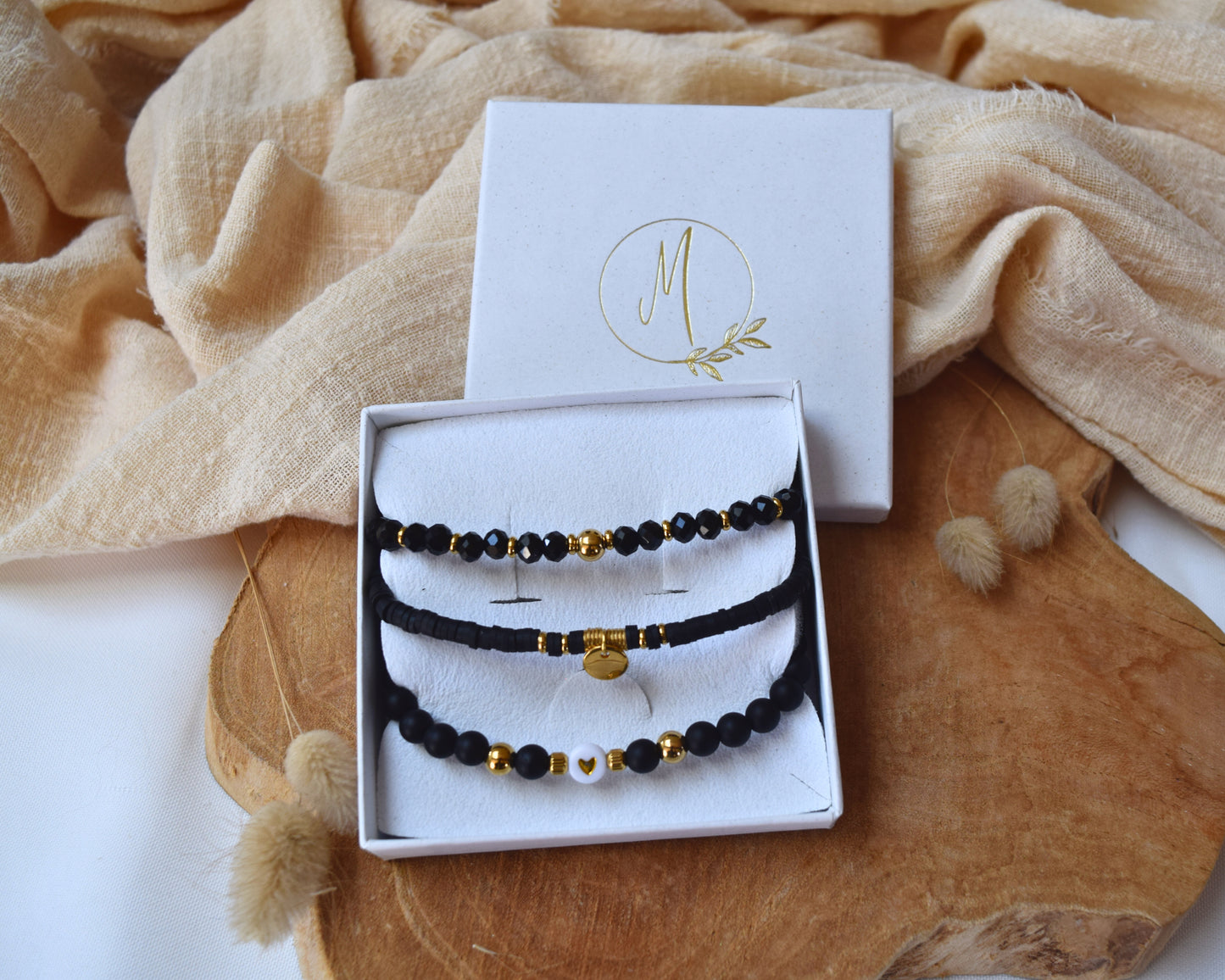 Bracelet en perles noires