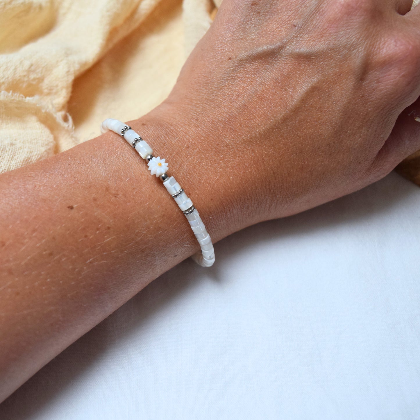 Bracelet nacre et fleur