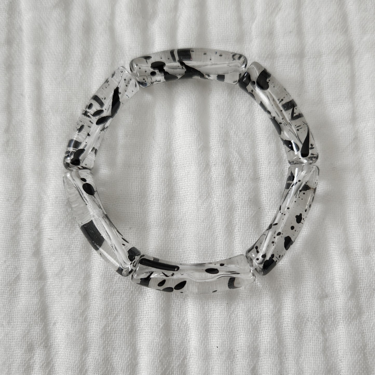 Bracelets joncs tons noirs et blancs