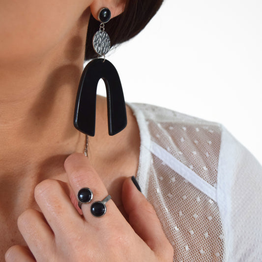 bague ajustable femme noire élégante