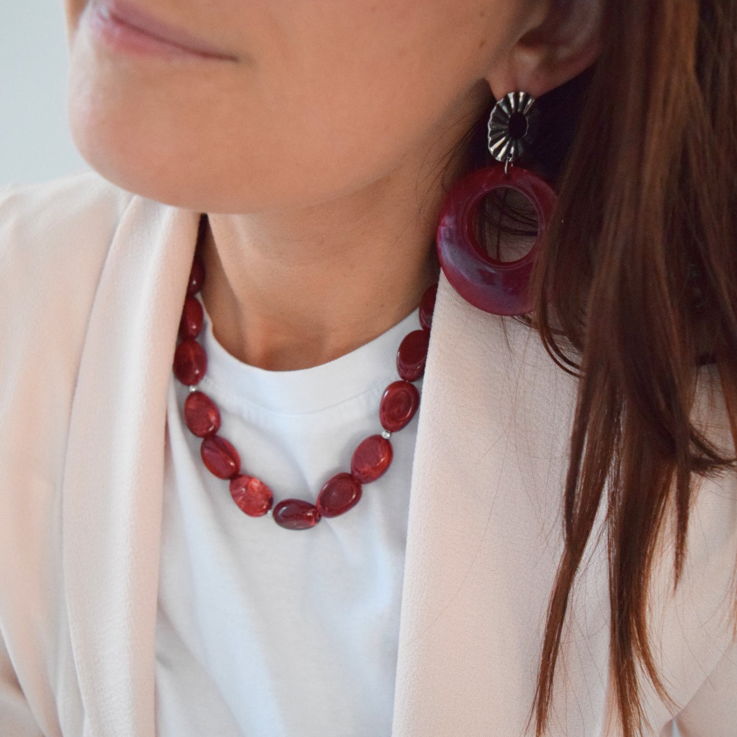 Bijou femme bordeaux chic et intemporel