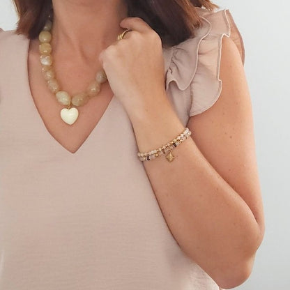 Collier cœur écru et perles beige bijou femme
