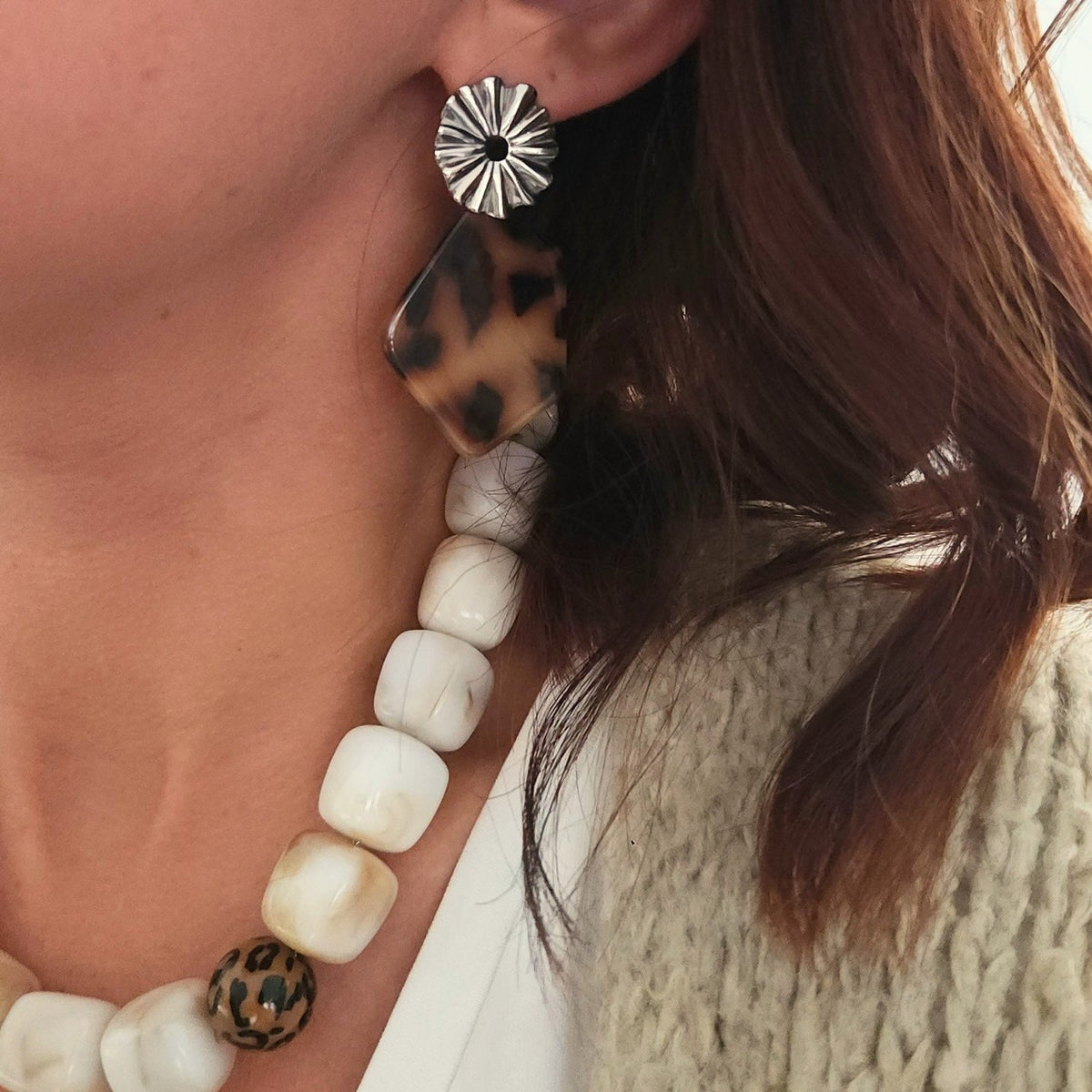 boucles oreilles marron beige imprimé sauvage