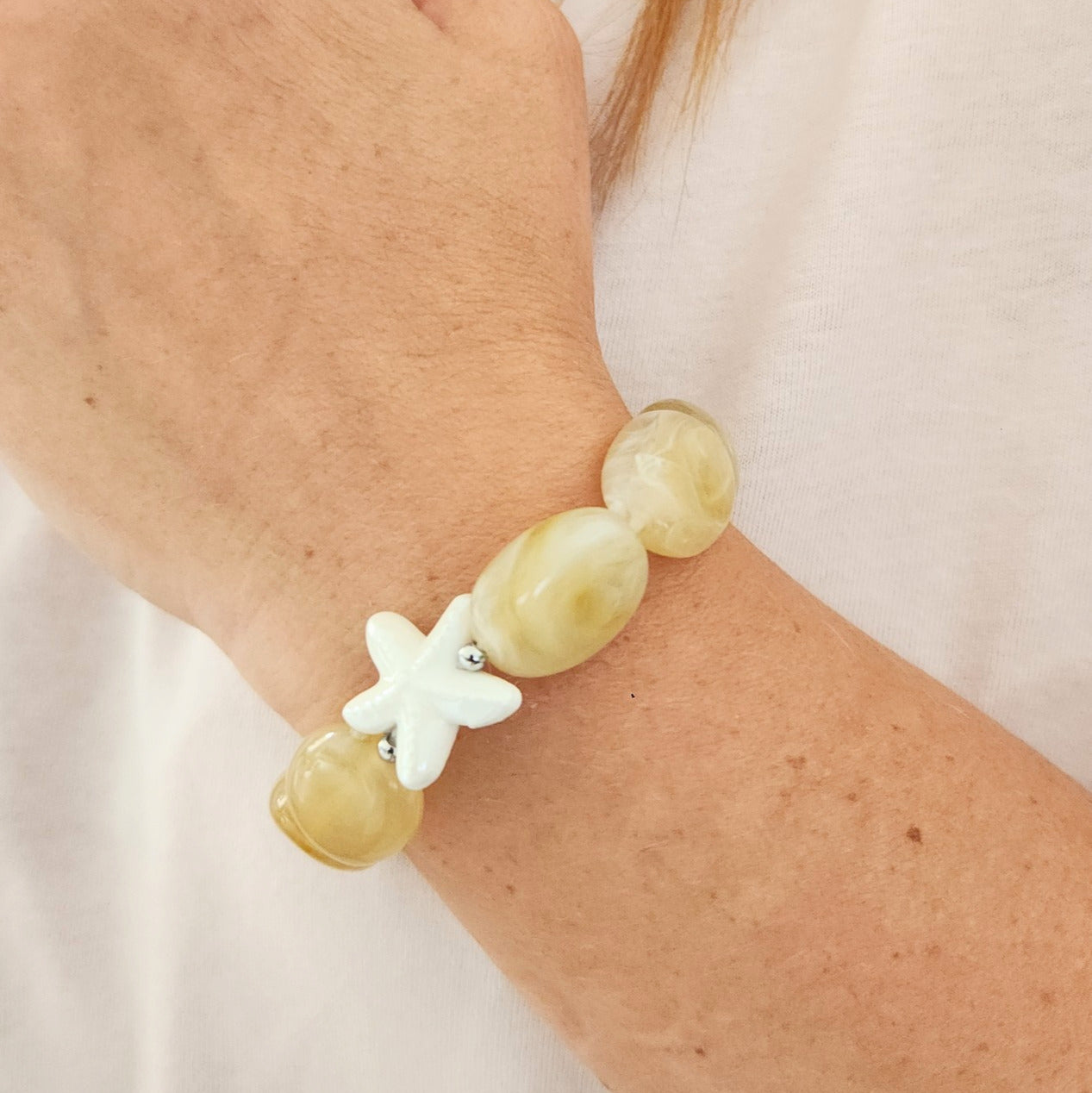 bracelet bohème chic beige et argenté