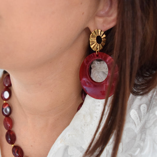 Boucles bordeaux RUBIA portées