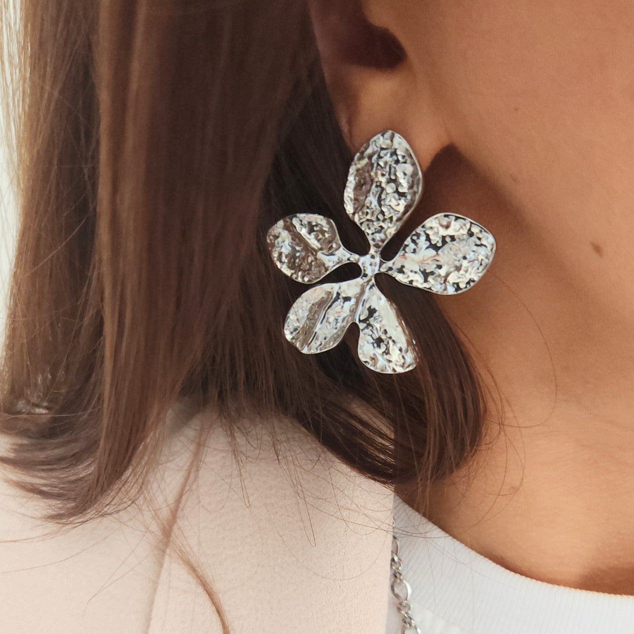 boucles oreilles puces acier fleurs 35x40 mm elegantes
