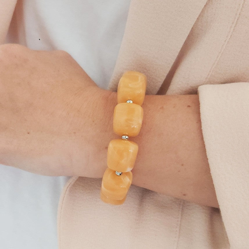 bracelet tendance femme perles corail modernes