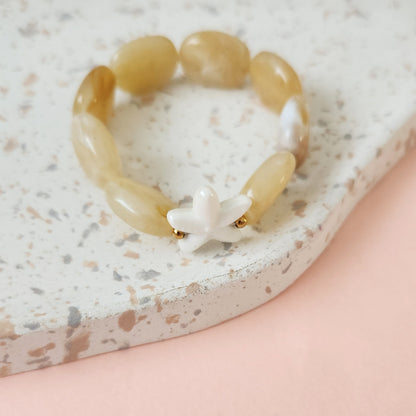 bracelet plage chic femme élégant perles beiges