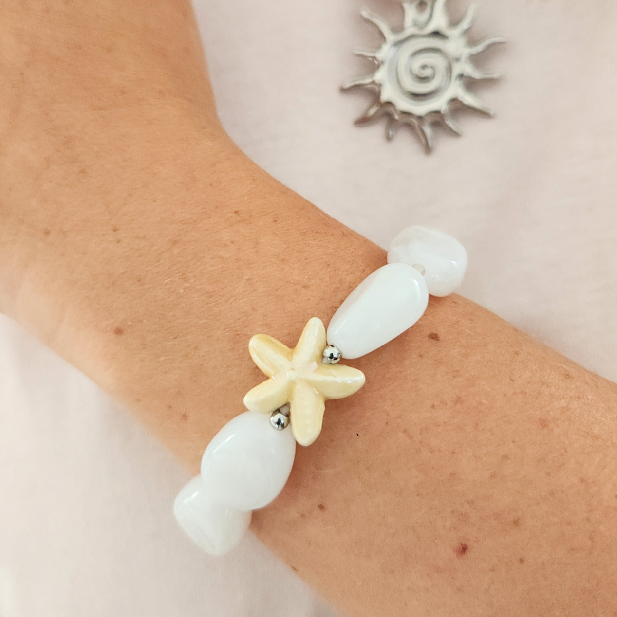 bracelet bohème chic blanc et argenté