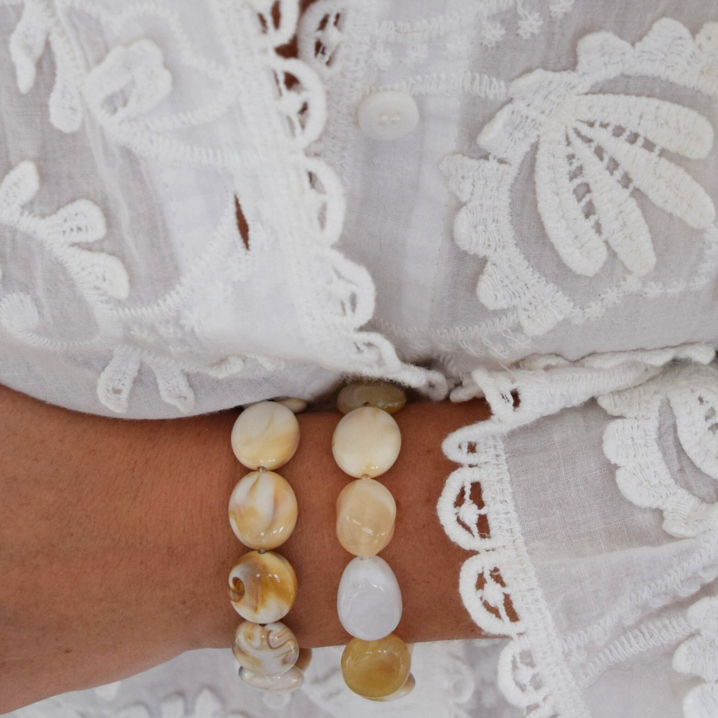 Bracelet léger et confortable beige vanille