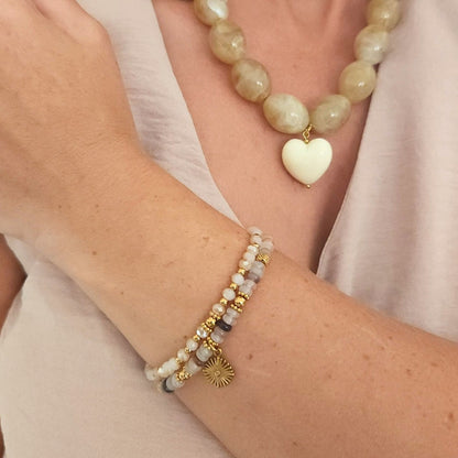 Bracelet a petites perles naturelles tons beige et ecru