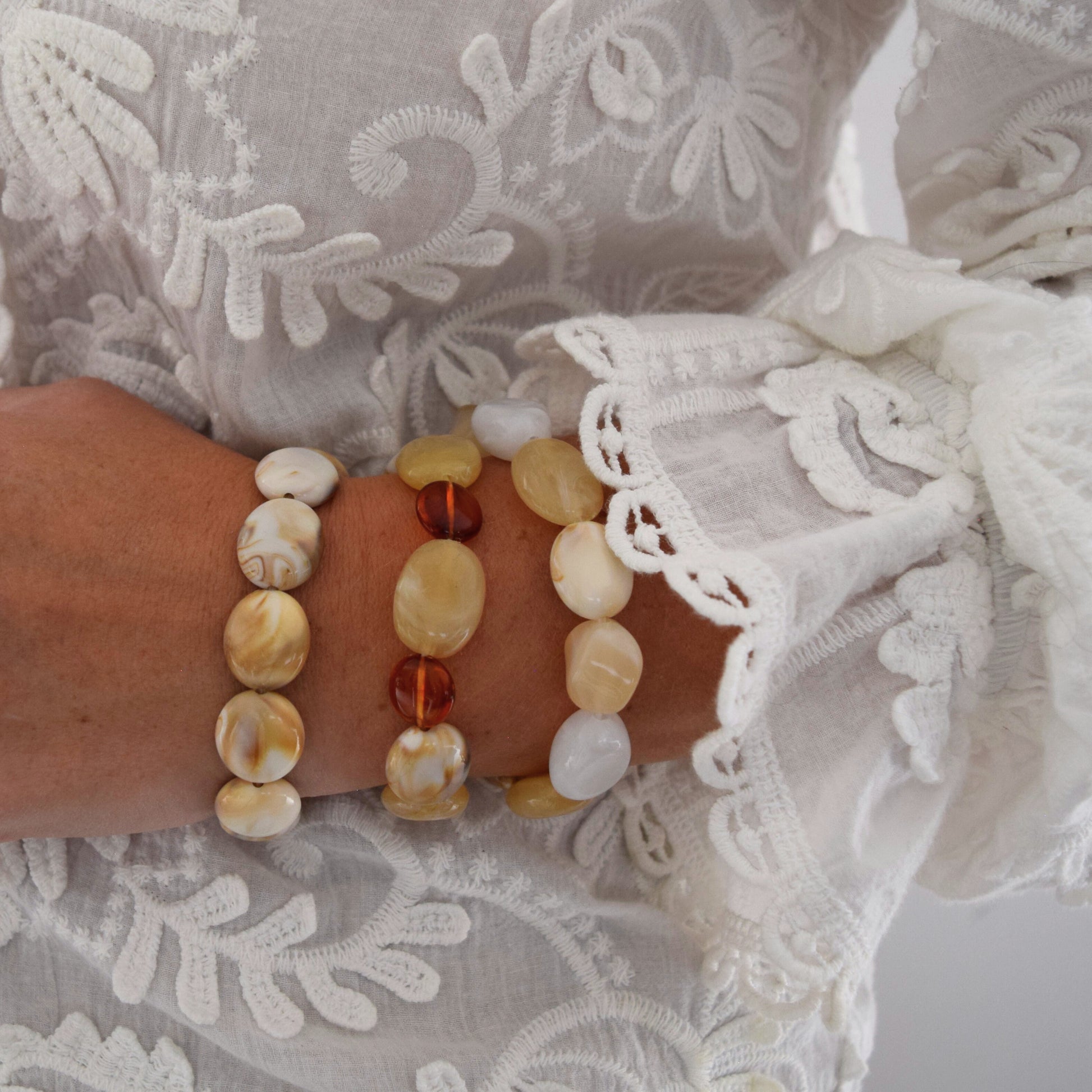 Bracelet fait main en perles ovales tons naturels