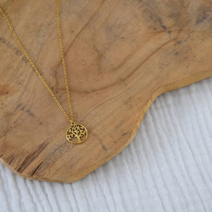 Pendentif arbre de vie doré élégant et symbolique