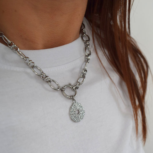 Collier VEGA avec pendentif texturé