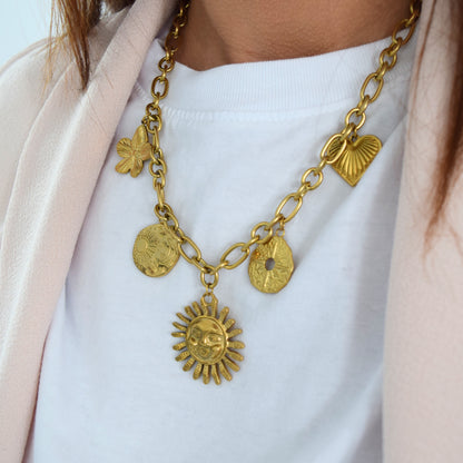 collier NOVA chaîne dorée pendentifs soleil lune
