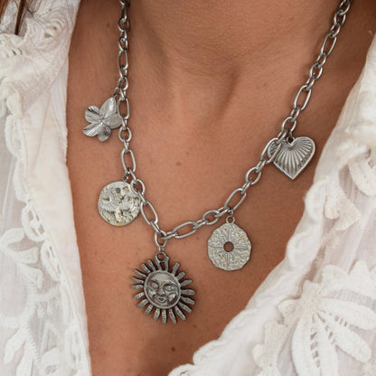 collier NOVA porté femme
