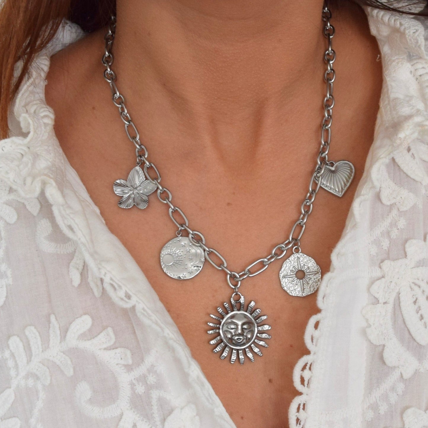 collier statement chaîne argentée charms