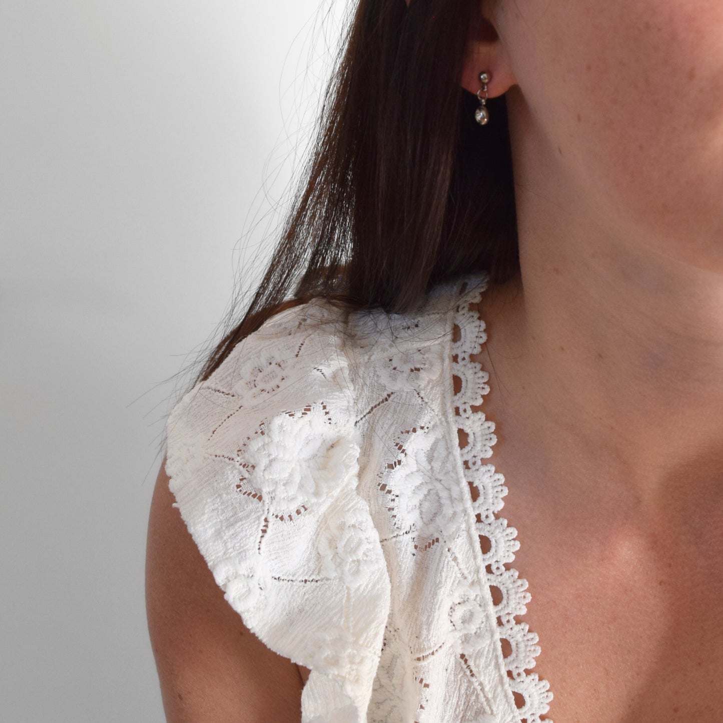 Boucles d'oreilles White