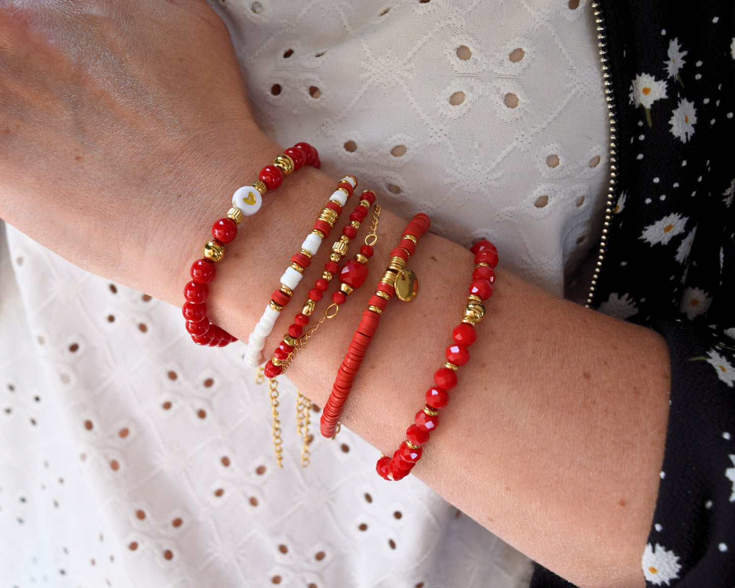 Bracelet perles rouges et acier inoxydable