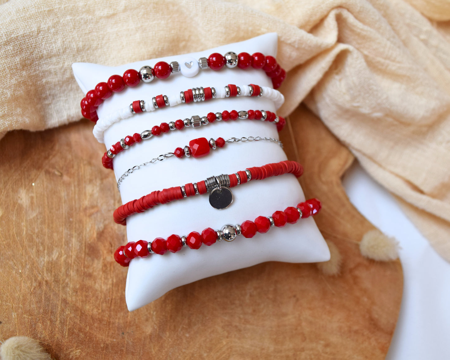 Bracelet perles rouges et acier inoxydable