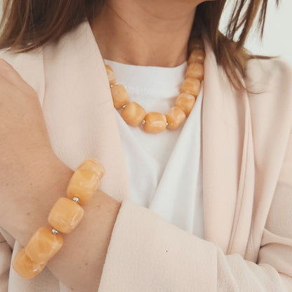 collier perles corail look bohème chic