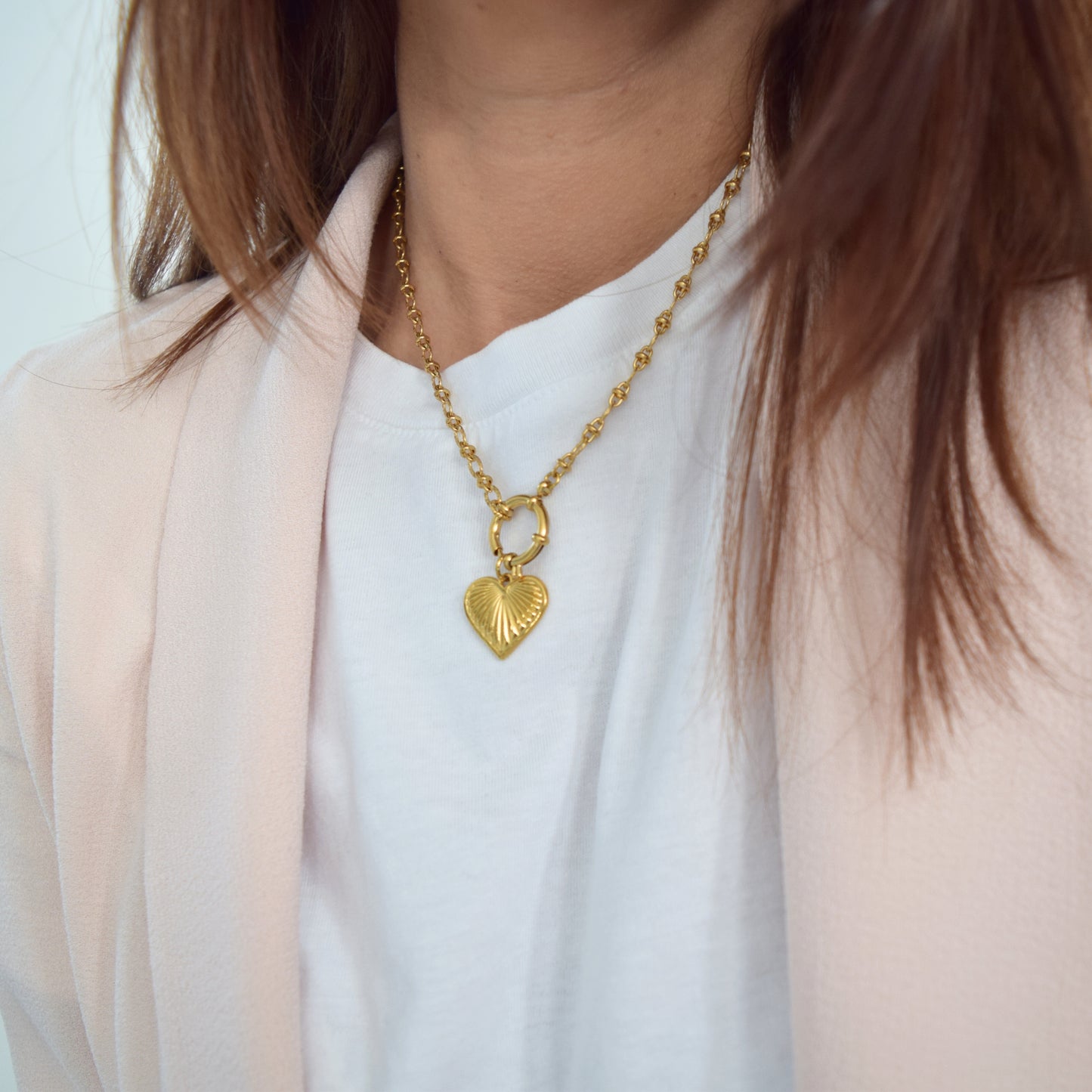 Collier cœur avec fermoir frontal